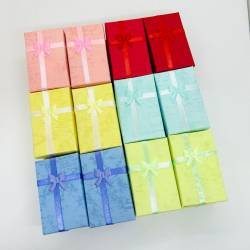 CAJA REGALO MEDIANA X 24